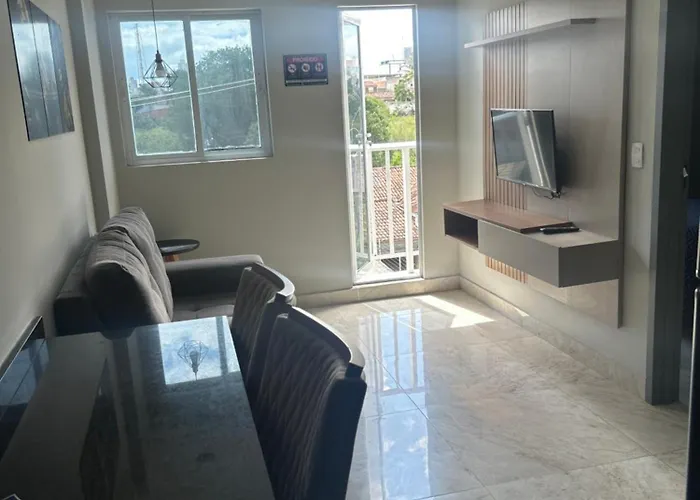 Flat Alto Padrao Com Piscina
