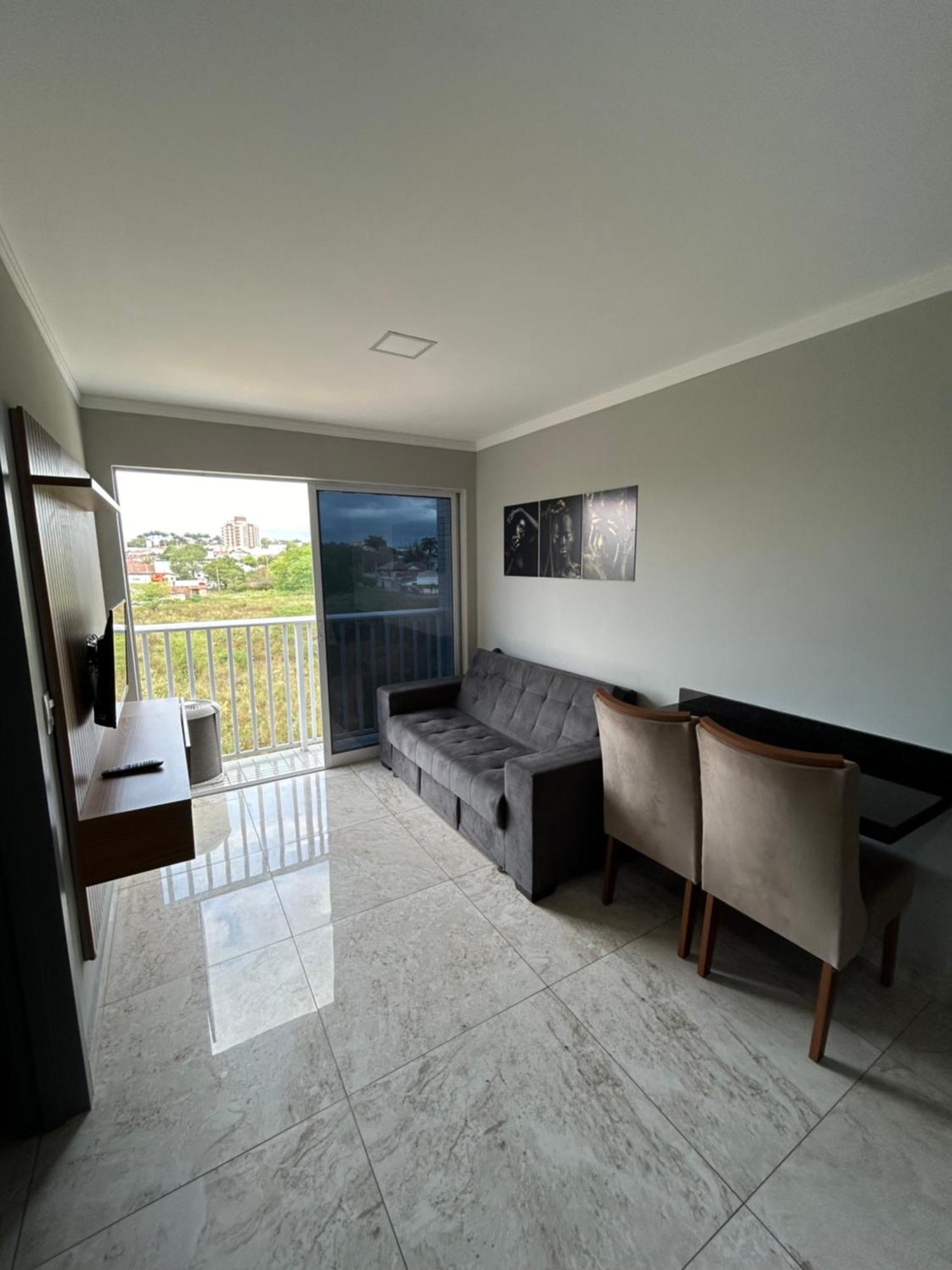 Flat Alto Padrao Com Piscina