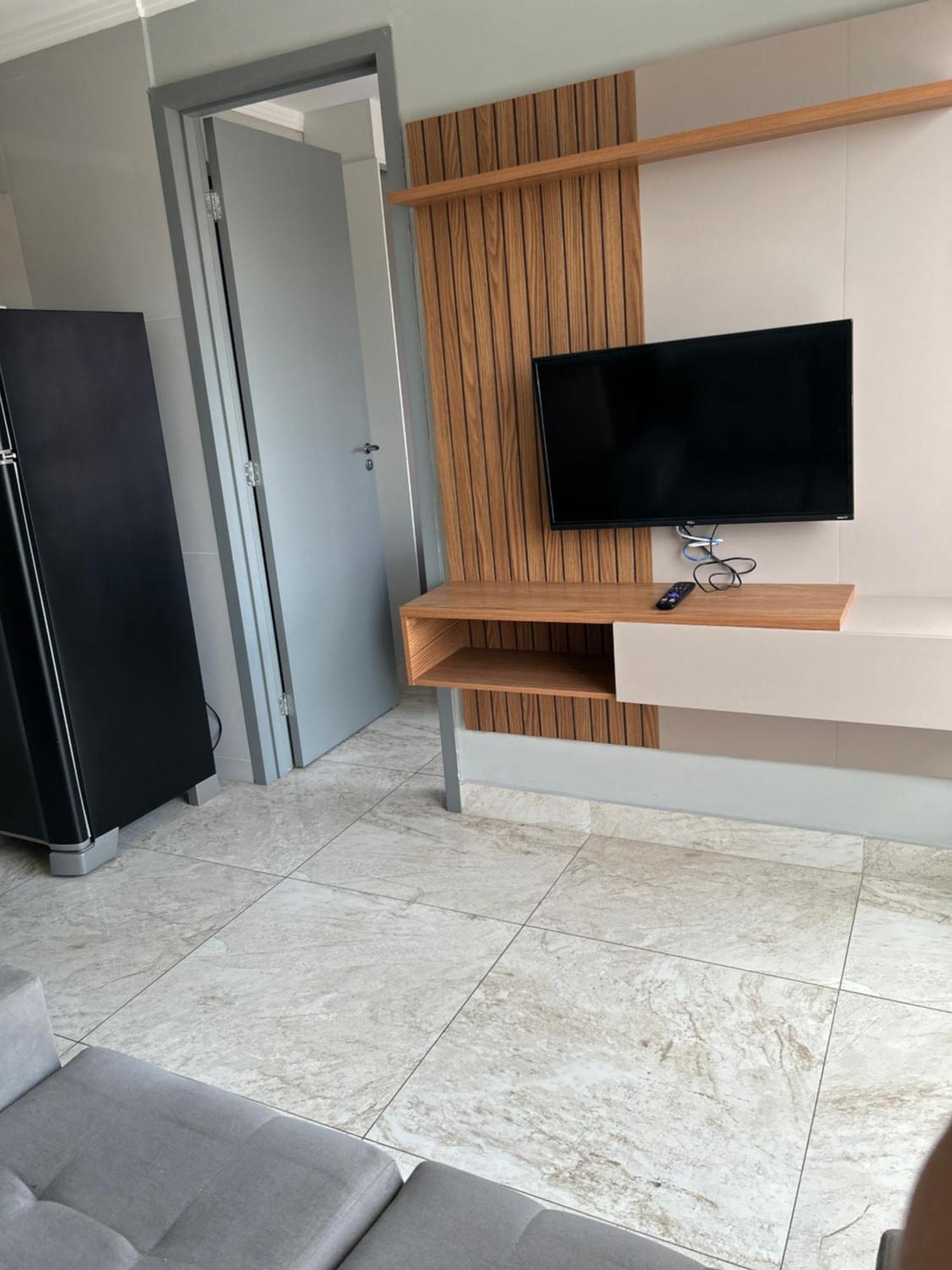 Flat Alto Padrao Com Piscina