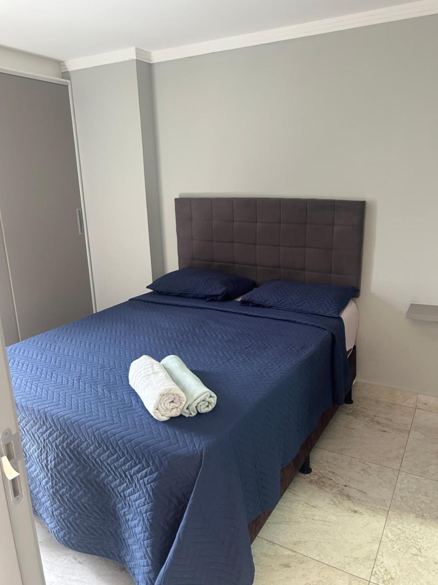 Flat Alto Padrao Com Piscina